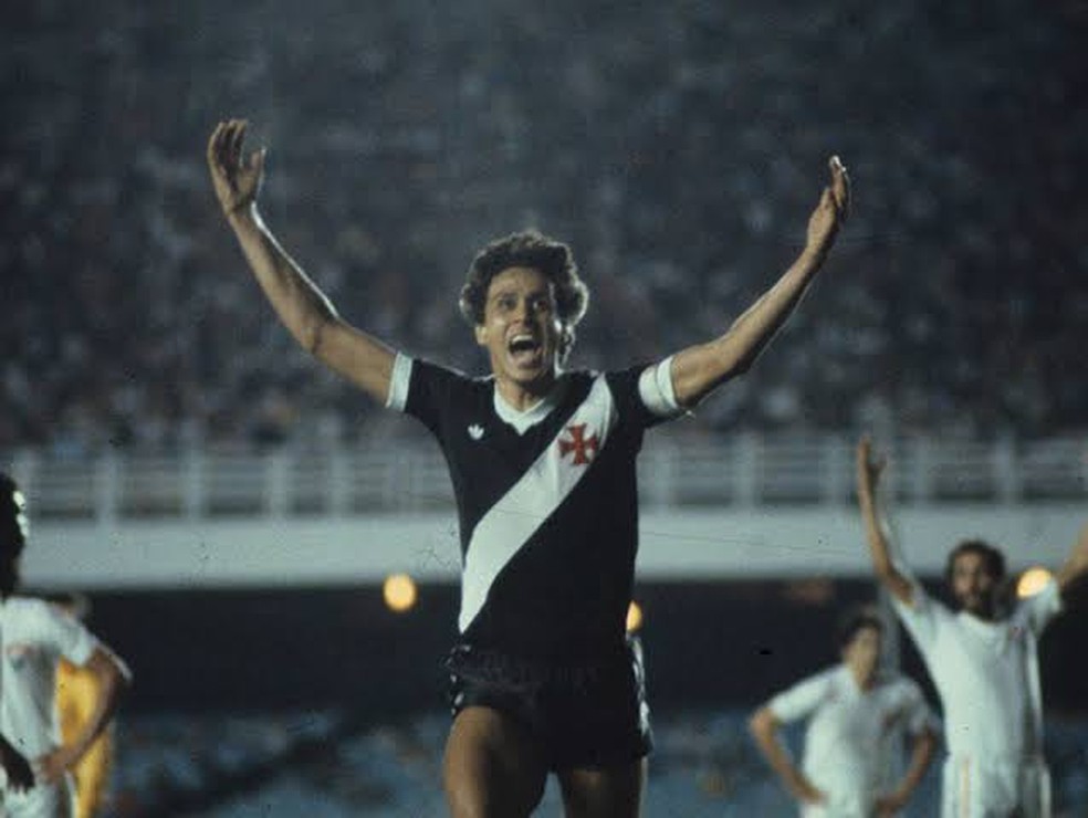 50 anos do primeiro dos 708 gols de Dinamite, o maior ídolo da história do Vasco - Esporte News Mundo