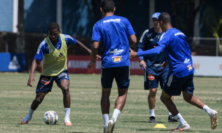 Com Rafael Luiz na lateral-direita, Ney Franco prepara o time para jogo contra o CSA