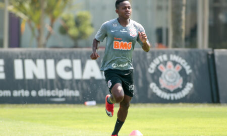 Corinthians Cazares treino