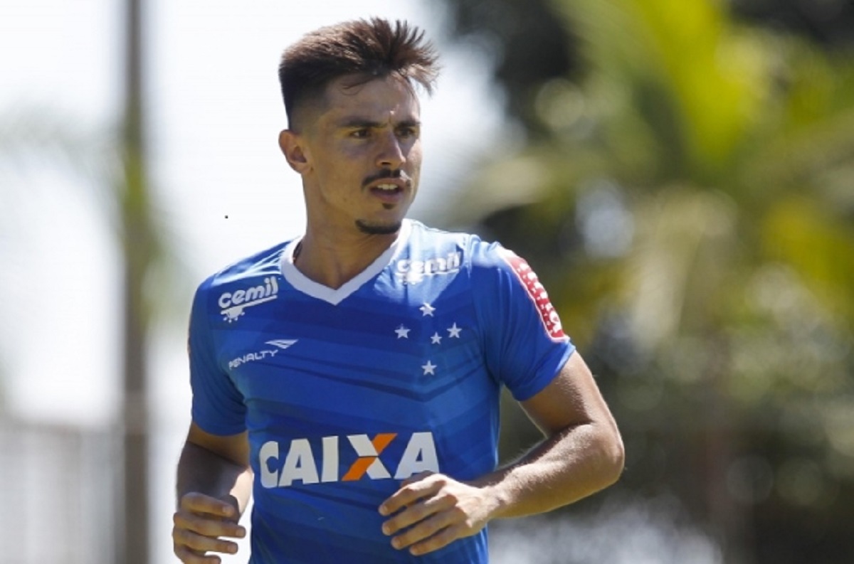 Caso Willian: Cruzeiro faz perícia na troca de e-mails com Zorya e pede reconsideração à FIFA