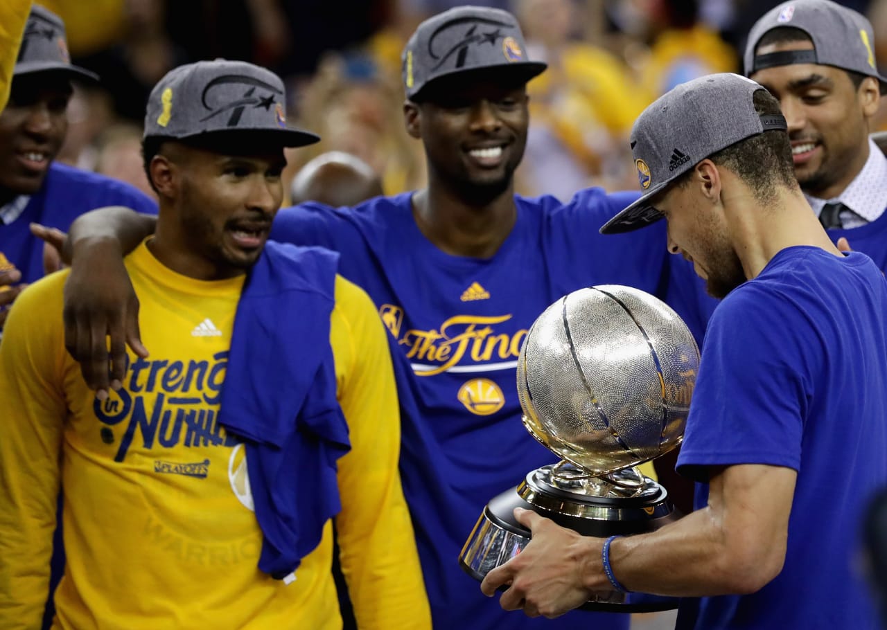 Leandrinho Barbosa fecha acordo com o Golden State Warriors