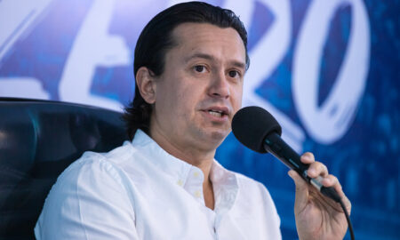 Presidente do Cruzeiro diz que contratações e vendas precisam ser feitas