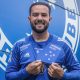 Com experiência na Série B, Giovanni projeta acesso e futuro no Cruzeiro: 'Quero ficar na história com títulos'