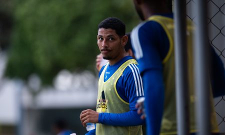 Sem acordo com América-RN, Zé Eduardo volta para o Cruzeiro pensando em Série A e Europa