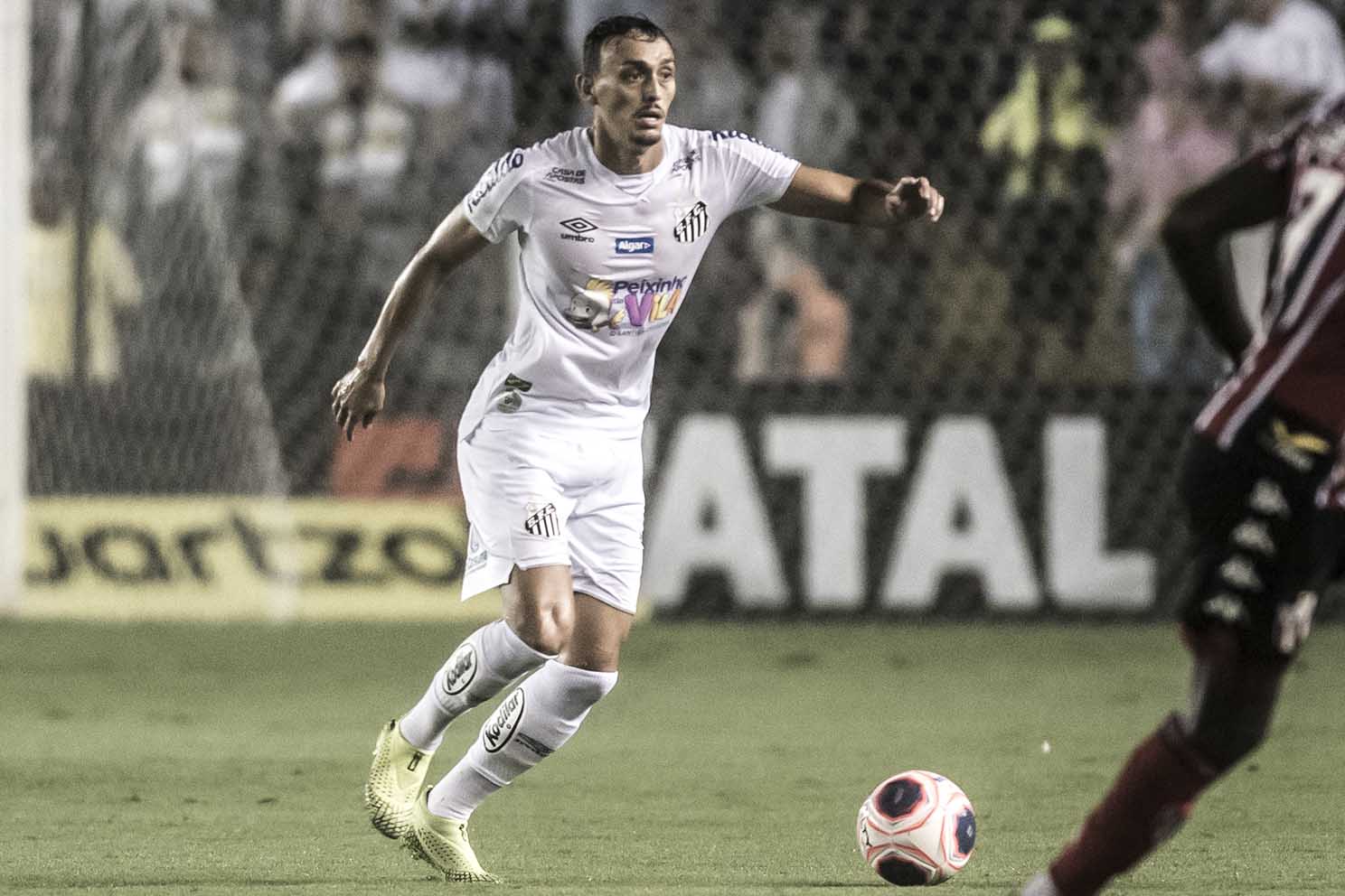 Diego Pituca se sentiu desrepeitado pelo Santos durante negociação com Kashima Antlers