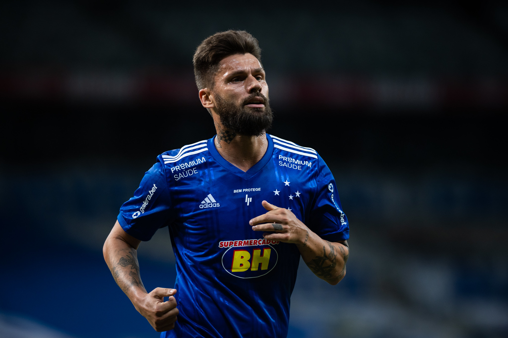 Em apenas cinco jogos, 'Tio Sóbis' se torna o jogador mais eficiente do ataque do Cruzeiro