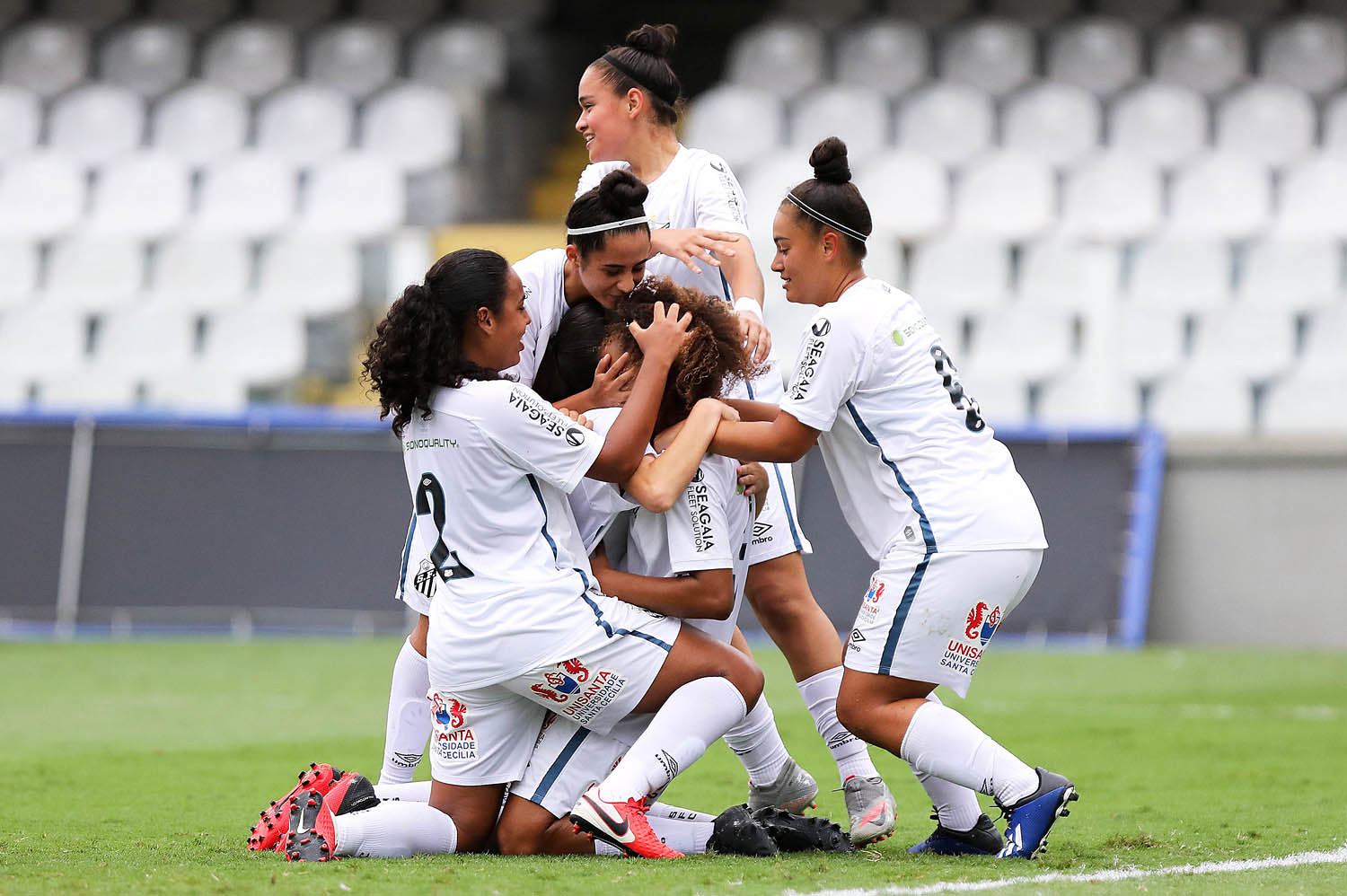 Sereias da Vila vencem São Paulo por 2 a 0 e abrem vantagem na final da Copa Paulista Feminina