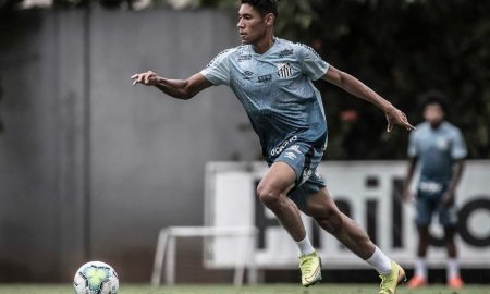Volante Vinicius Balieiro testa positivo para Coronavírus e não joga contra o Flamengo