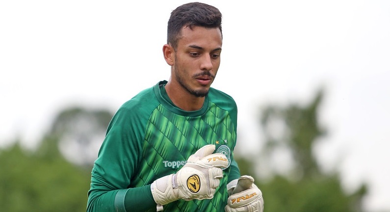 Aos 19 anos, Lucas Cardoso estreia no profissional do Guarani em