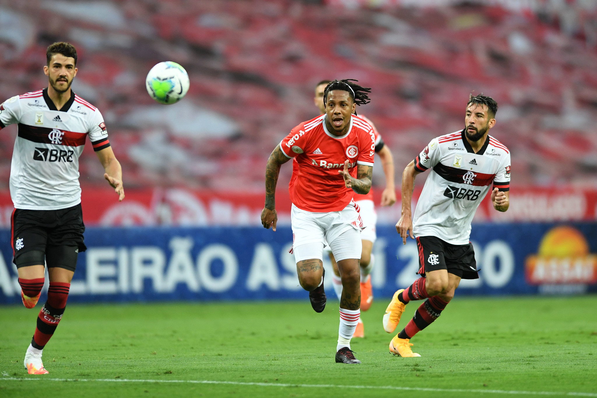 Flamengo e Inter fazem as contas pelo titulo do Brasileirão