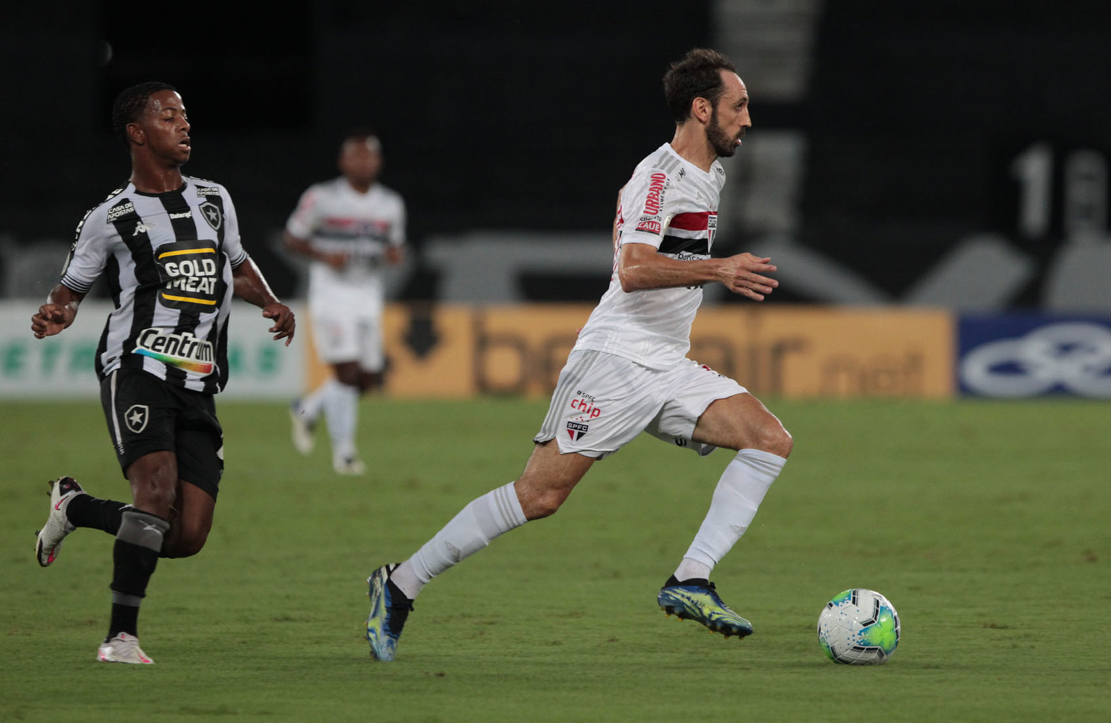 No clube desde 2019, Juanfran deixará o São Paulo após jogo contra o Fla