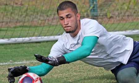 Guarani promove Jorge Pazetti, goleiro da base, ao profissional