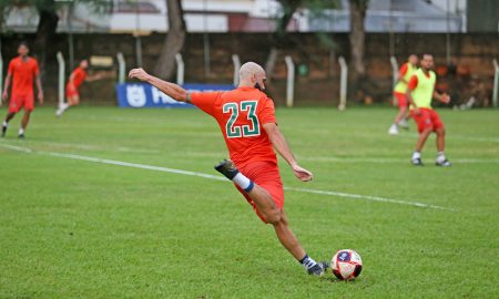 Éder Sciola tem contrato com o Guarani até o fim de maio