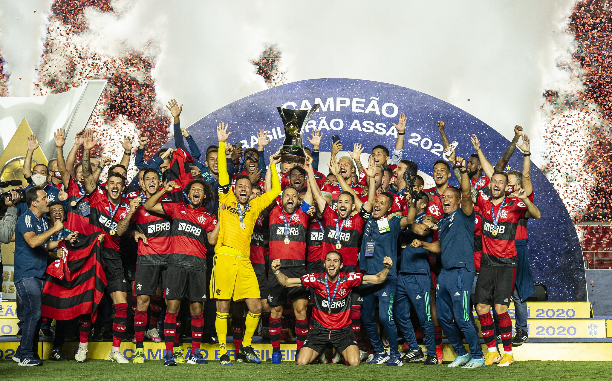 Flamengo repete feito de 1983 e se torna o terceiro time a ser bicampeão brasileiro na era de pontos corridos