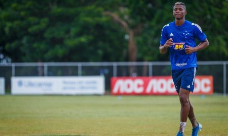 Dirigente do Grêmio confirma interesse do Cruzeiro em Filipe Machado, mas descarta Orejuela