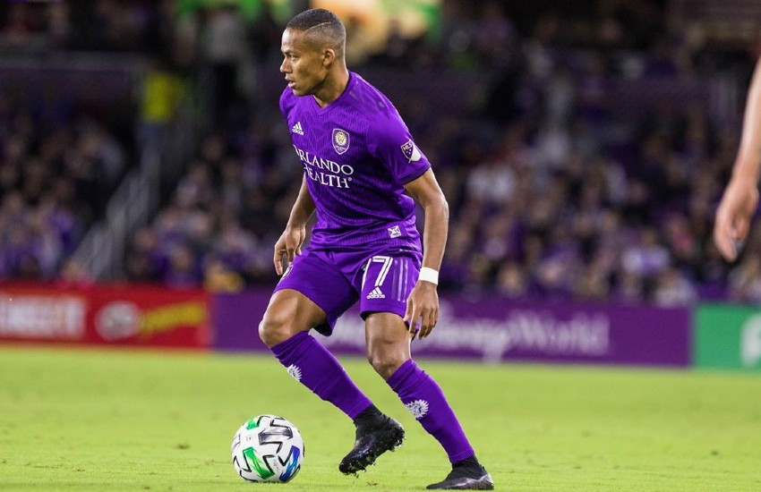 Robinho deixa o Orlando City e está de volta ao Confiança