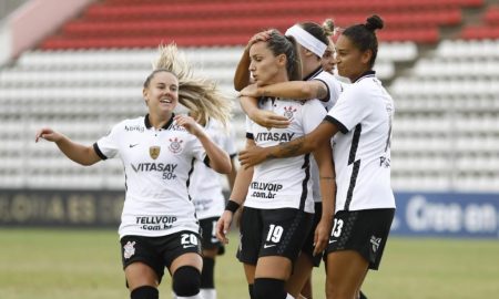 Corinthians vence pela Libertadores