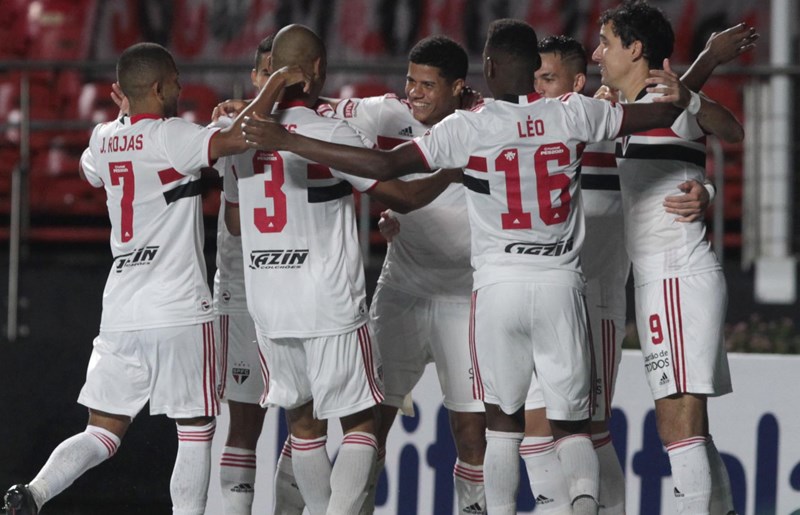 Atuações ENM: Pablo e Tchê Tchê marcam golaços e São Paulo goleia o Santos