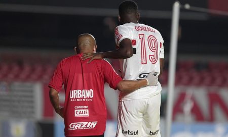 Após passagem discreta, uruguaio Gonzalo Carneiro deixa o São Paulo