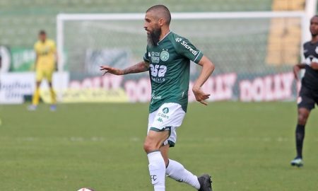 Tony patina na armação e abre espaço para dupla no meio-campo do Guarani