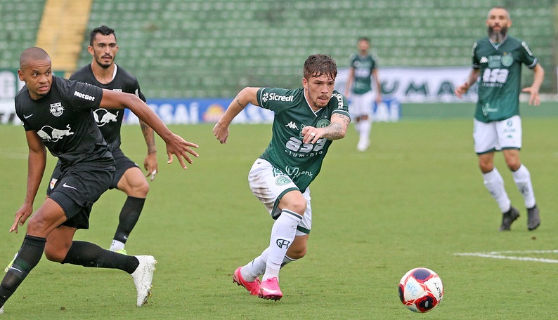 Aal elogia Júlio César em início de temporada pelo Guarani