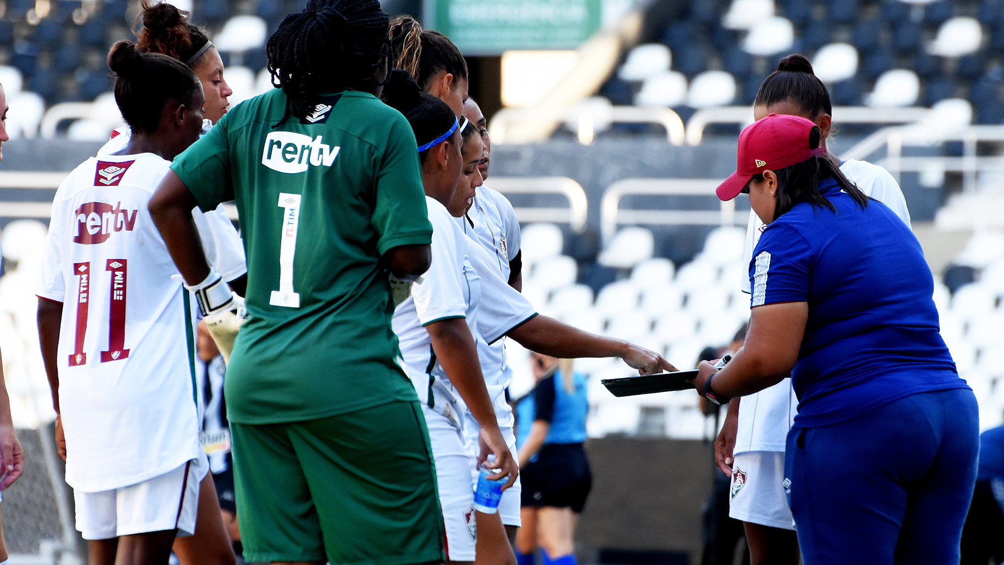 Thaissan Passos comenta a derrota do Fluminense na final do Carioca feminino: " Temos que sair de campo de cabeça erguida"