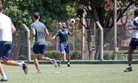 Com Campeonato Paulista indefinido, Guarani freia busca por reforços no mercado