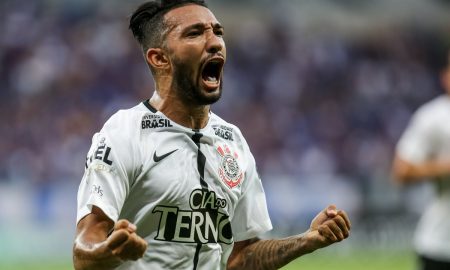 Clayson é condenado a pagar multa