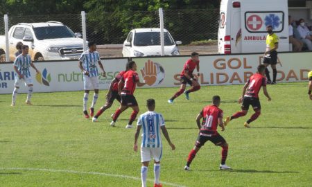 O Atlético-GO iniciou a nova década de Campeonato Goiano com uma vitória por 2 a 0 sobre o CRAC