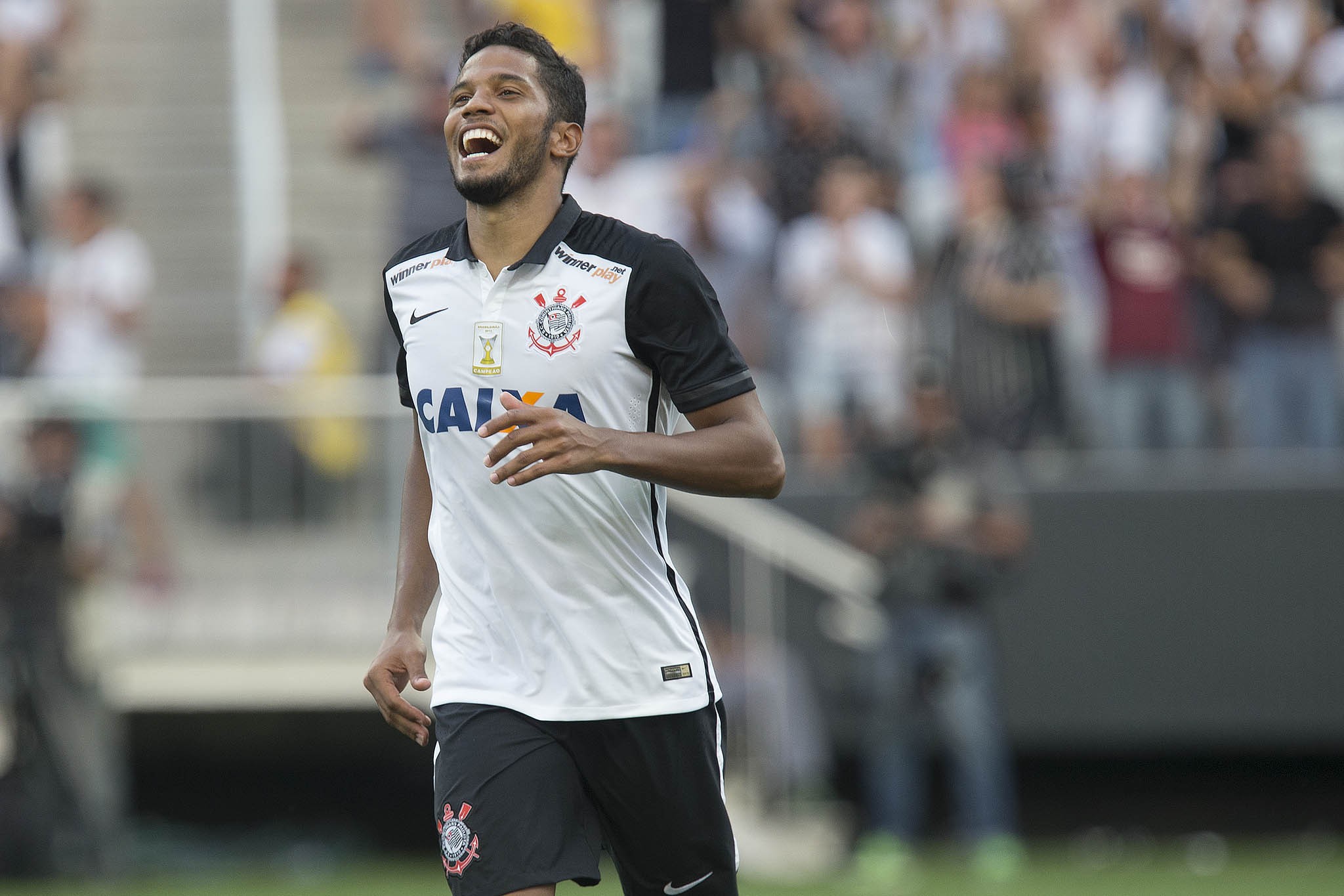 Yago rescinde contrato com o Corinthians após nove anos