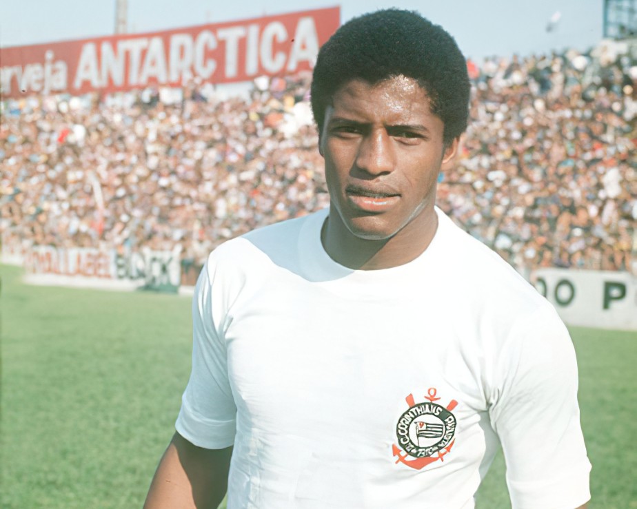 Há 49 anos, Zé Maria marcava primeiro gol pelo Corinthians