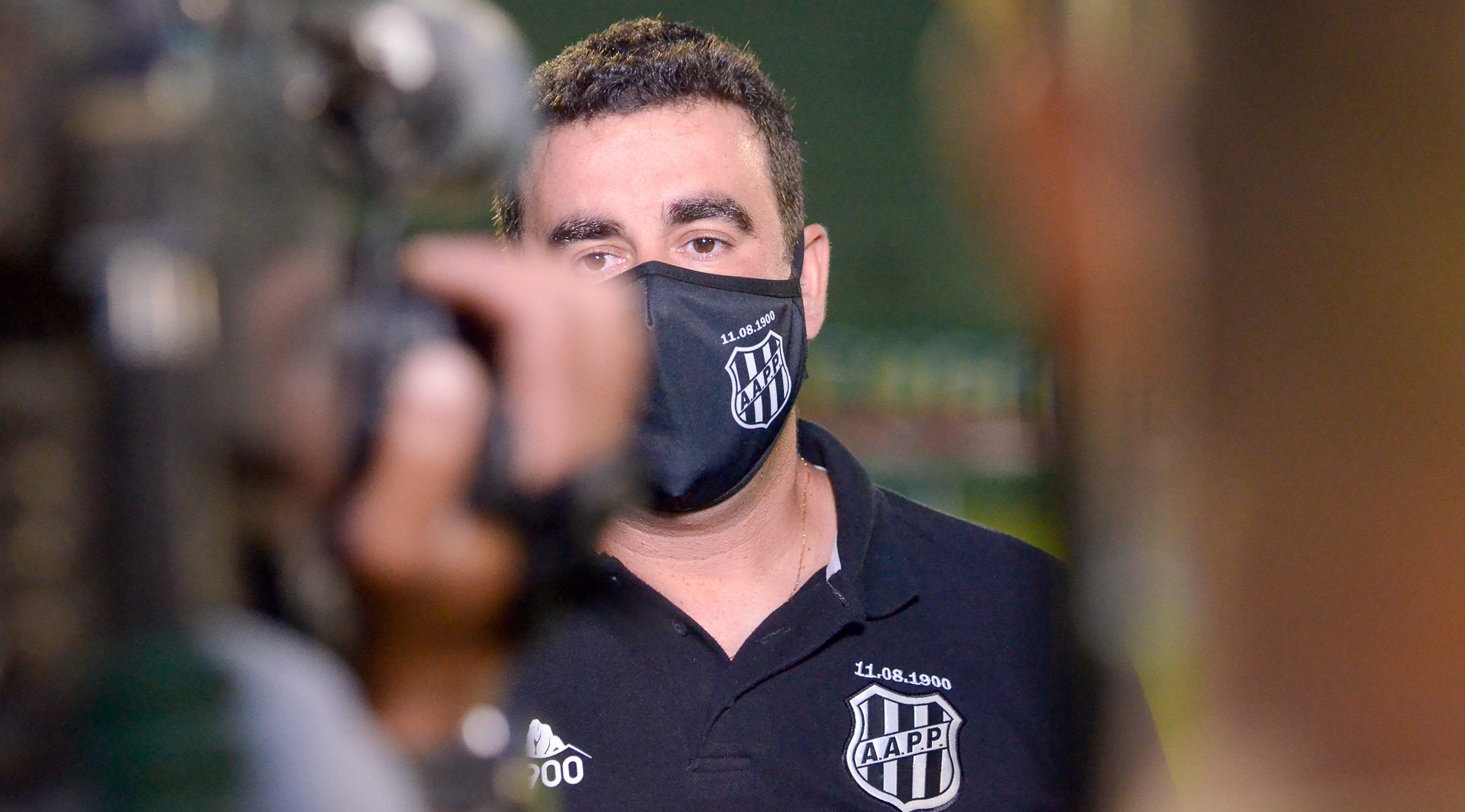 Moreno abafa pressão após queda da Ponte Preta: 'É assumir a bronca'