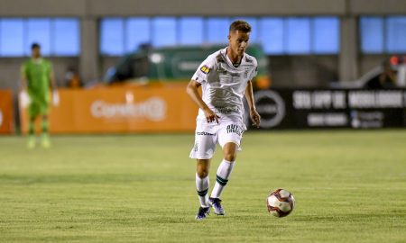 Gustavo entra bem e comanda segunda parte da goleada do América-MG contra a URT