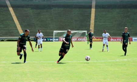 'Domingo tem clássico bom pra jogar' diz artilheiro Rodolfo mirando Atlético MG