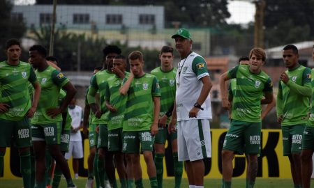 América-MG faz treinamento focado na Patrocinense