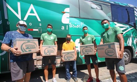 Guarani entrega mais 500 cestas básicas em ONG de Campinas