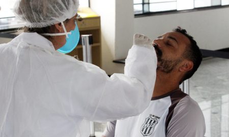 Ponte Preta reforça cobrança por imunização na pandemia: 'Vacina já"