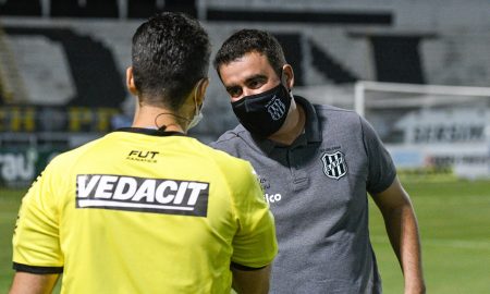 Moreno pede evolução da Ponte Preta pós-revés: 'Melhorar e treinar mais'