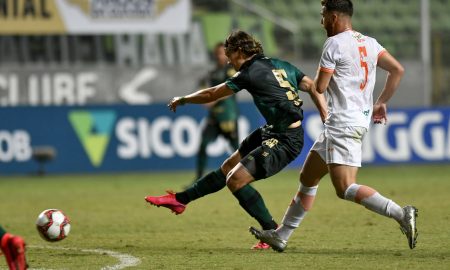 Zé Ricardo volta a marcar pelo América-MG e brinca: 'Não pode fazer muito gol, senão vai para Europa rápido'