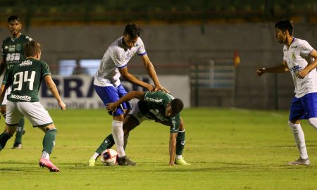 Após vitória no Canindé, Guarani sepulta chance de queda no Paulistão