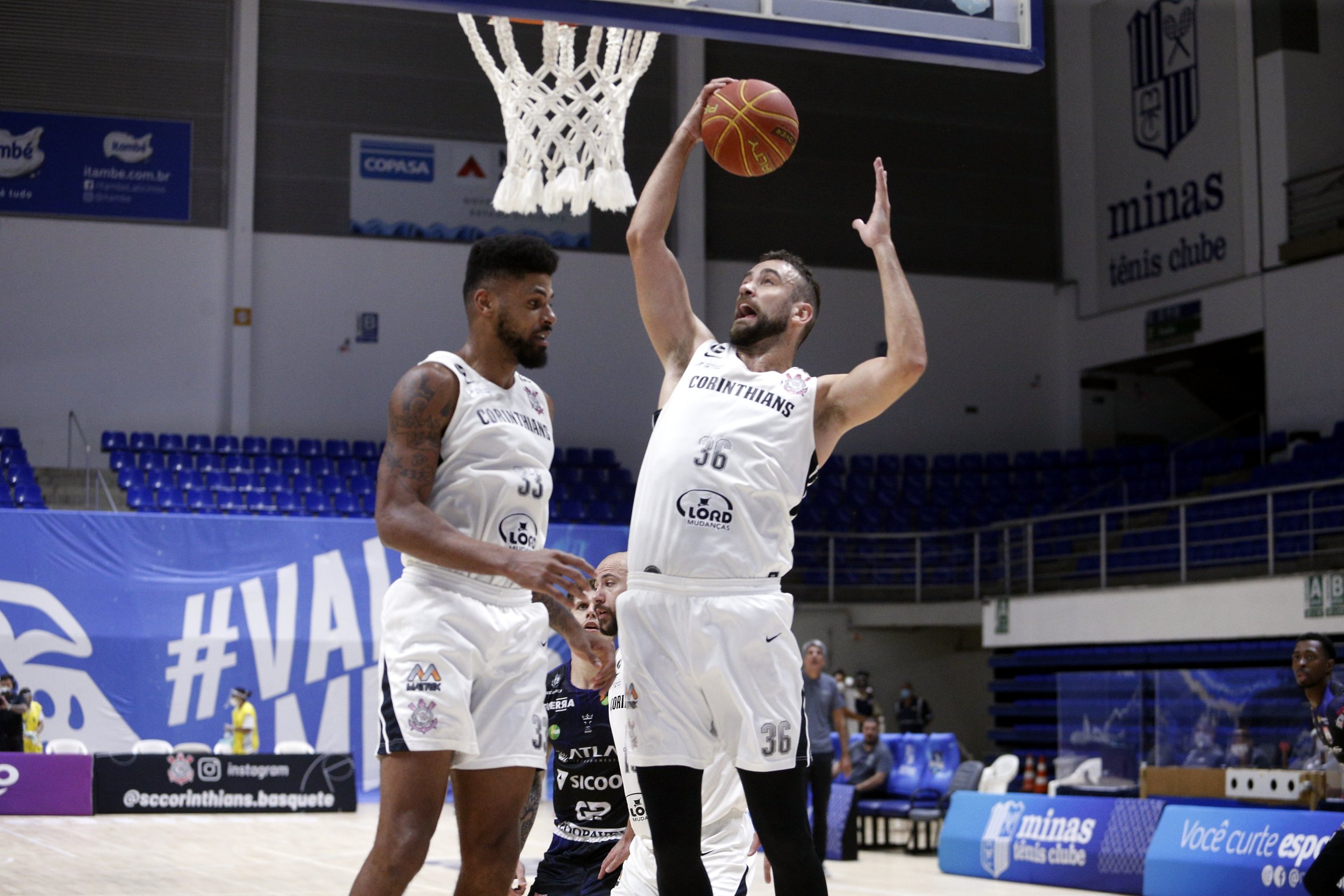 NBB: em jogo disputado, Corinthians é mais eficiente no fim e vence o Pato  Basquete, nbb