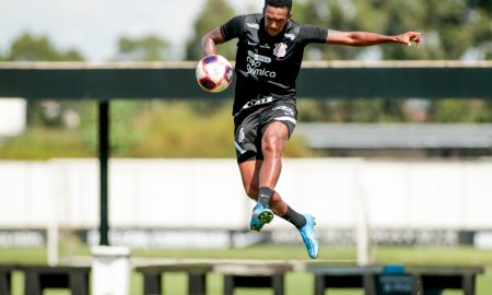 Corinthians treina finalização