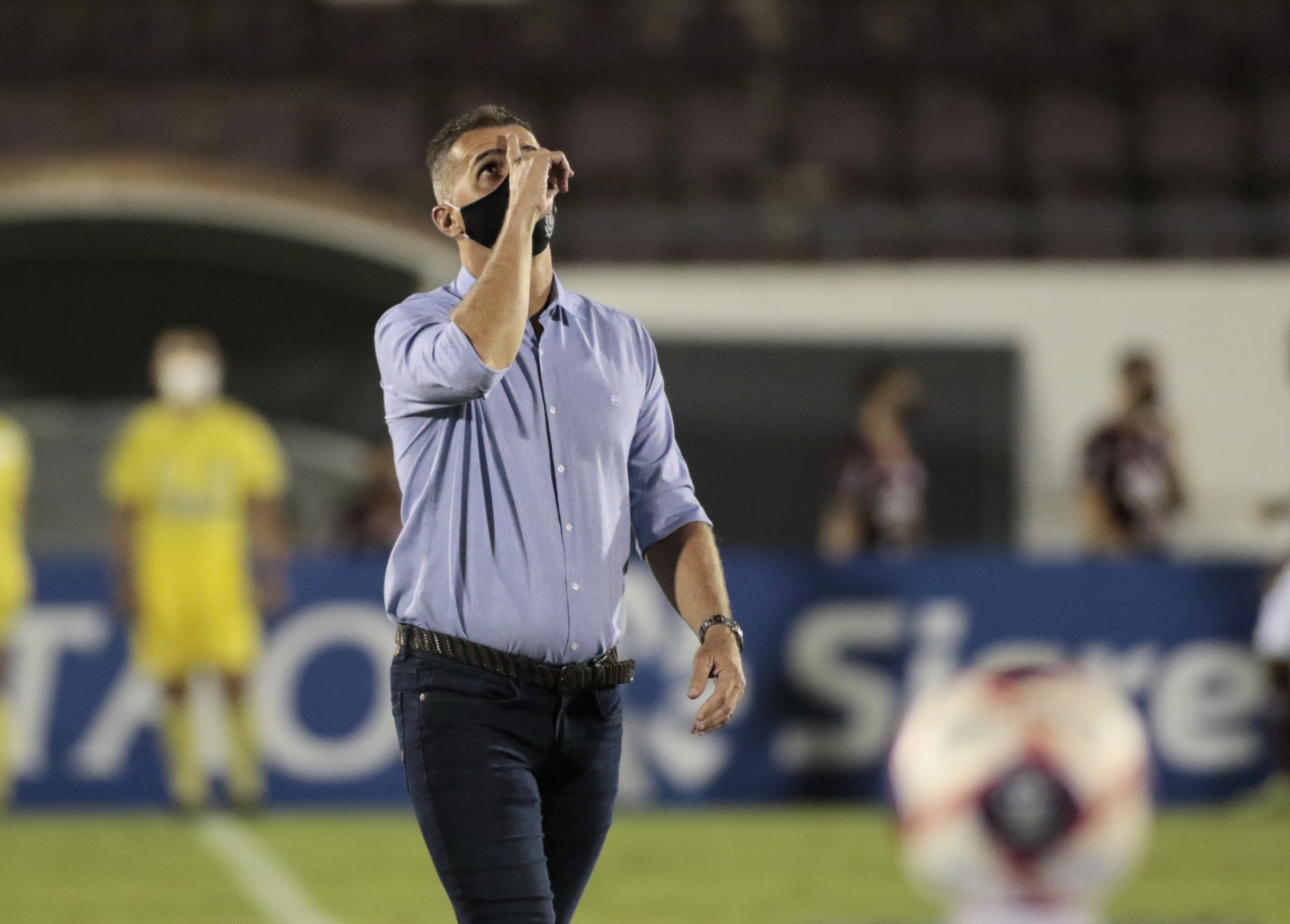 Vagner Mancini fala sobre utilização de Luan no Corinthians