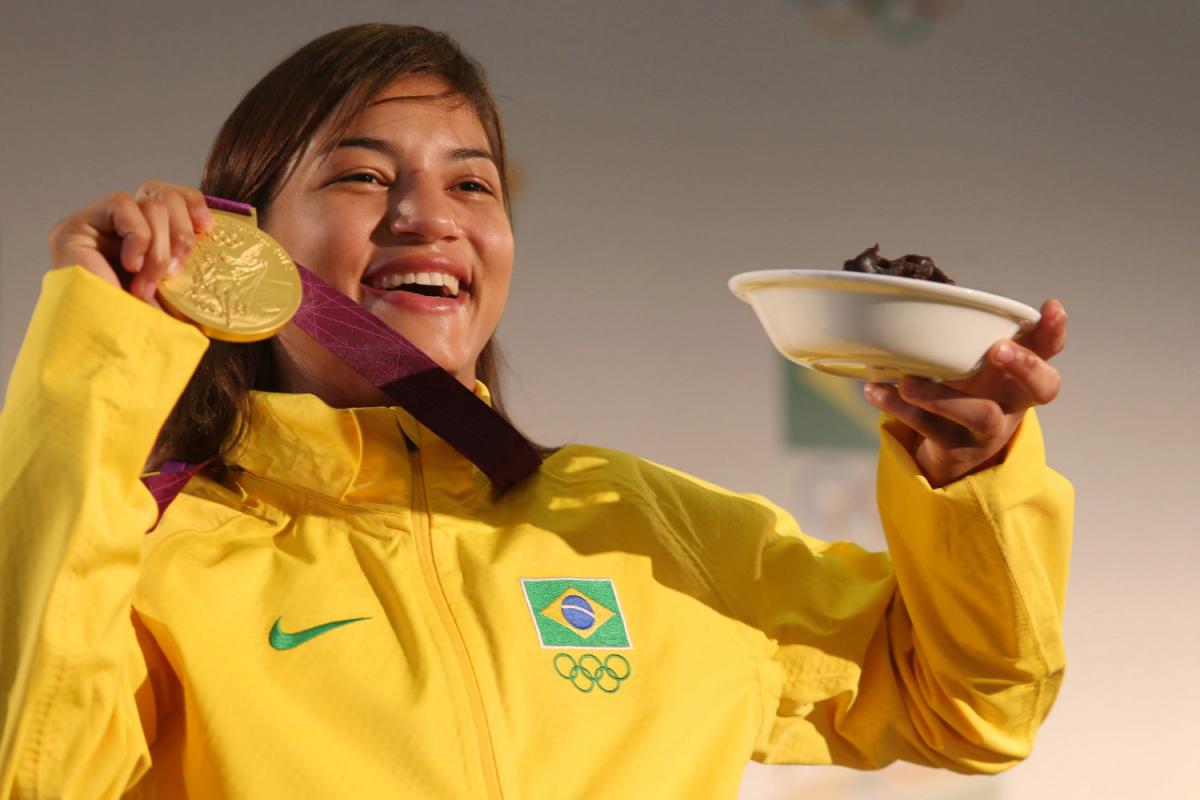 No topo! Relembre os atletas do Brasil que levam o ouro em Olimpíadas