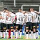 Corinthians viaja para enfrentar o Peñarol