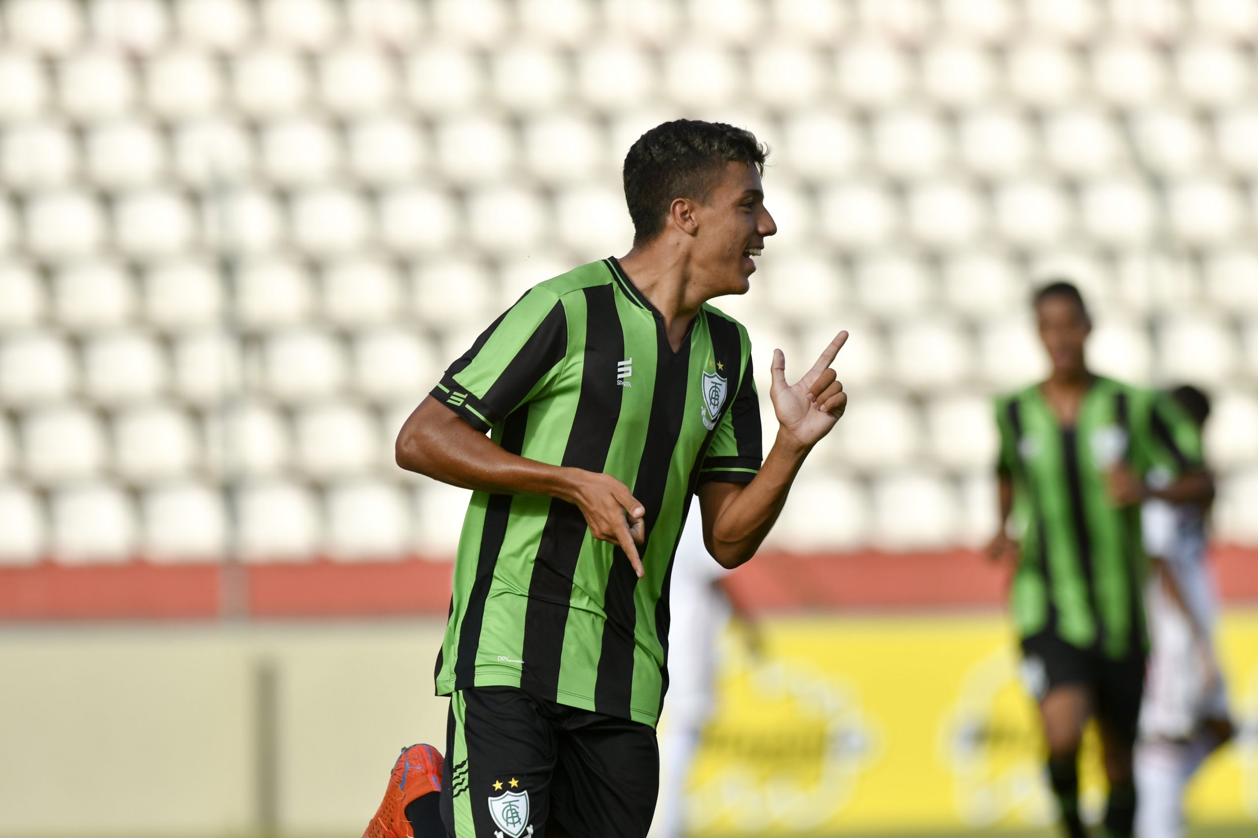 Com nomes conhecidos, América goleia Ipatinga na estreia do Campeonato Mineiro Sub-20
