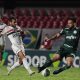 Focado no título, São Paulo enfrenta o Palmeiras em casa visando quebrar tabu de quatro anos