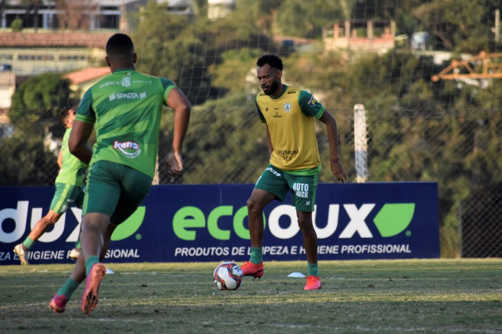 América-MG faz últimos ajustes antes da final do Mineiro