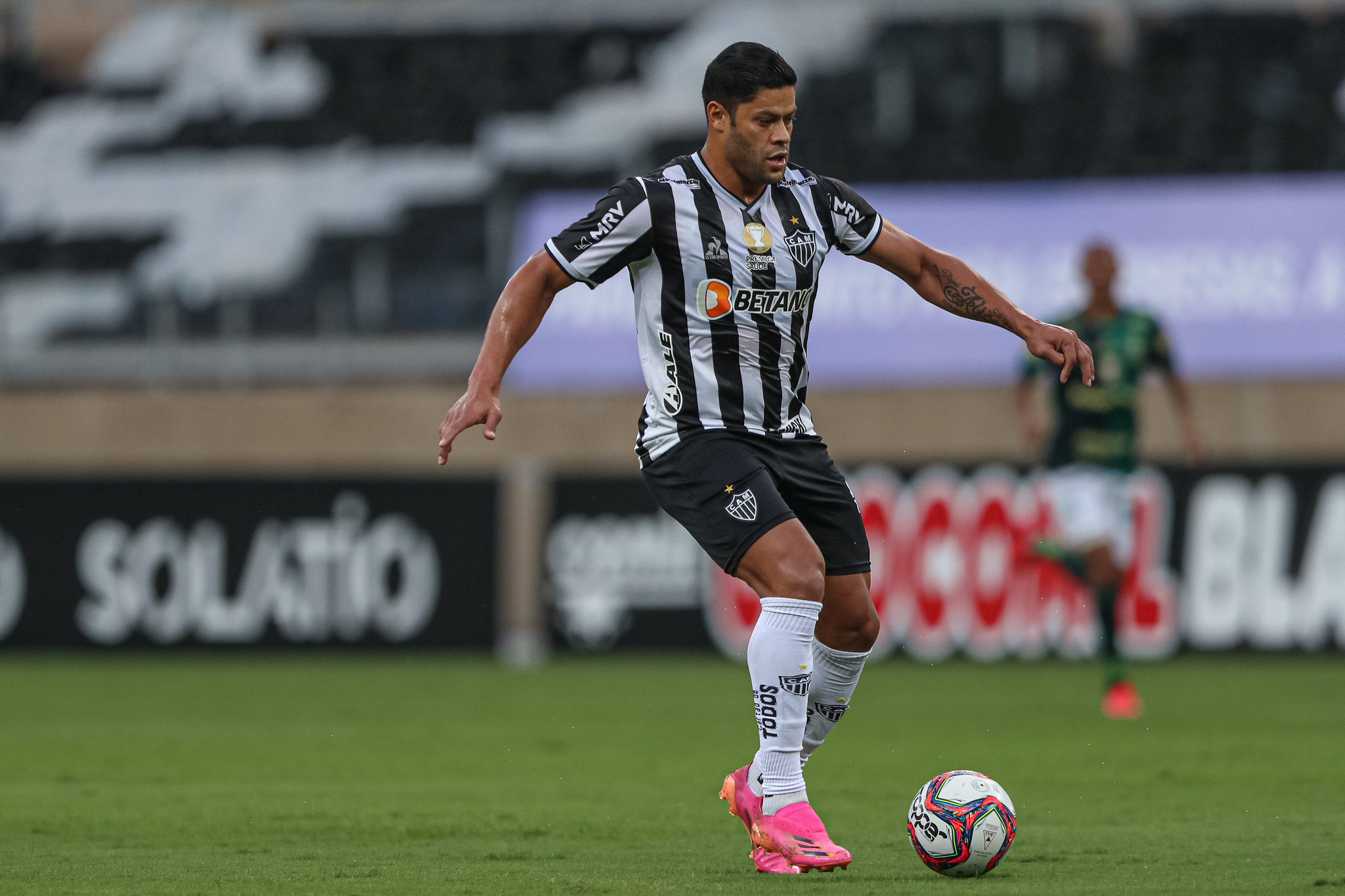 Hulk comemora primeiro título no Brasil e projeta fazer história com a camisa do Galo: 'A gente espera ganhar mais'