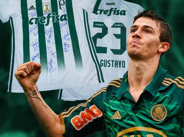 Luiz Gustavo promove rifa com camisa do Palmeiras; veja como participar